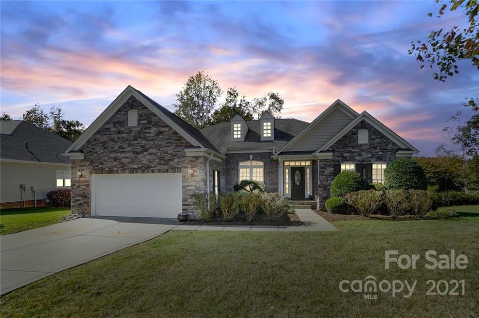 1479 Valhalla Dr, Denver, NC 28037 - photo 1