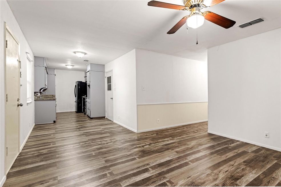 6620 Vega Dr, Fort Worth, TX 76133 - photo 1