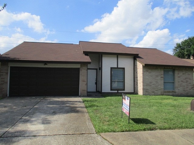 8138 Split Pine Dr, Houston, TX 77040 - photo 1