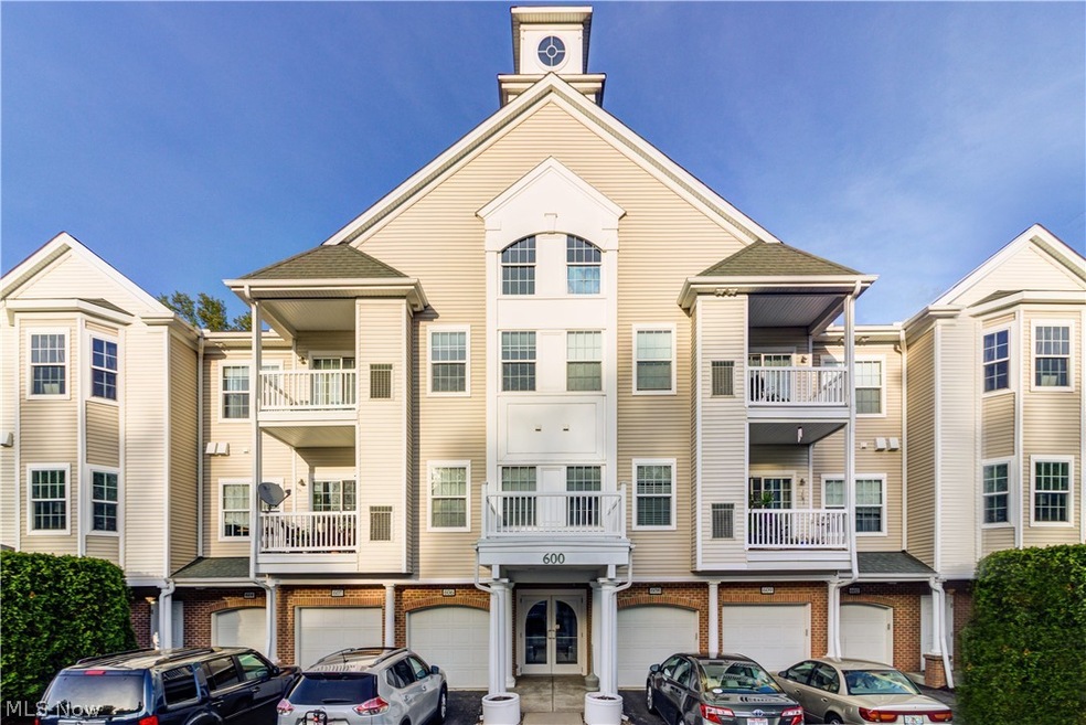 613 Aqua Marine Blvd unit 13, Avon Lake, OH 44012 - photo 1