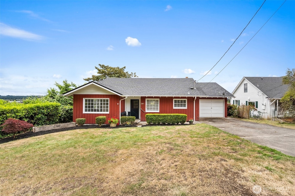 261 SE Adams Ave, Chehalis, WA 98532 - photo 1