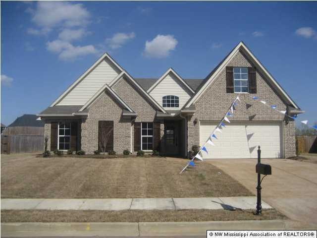 1442 Lake Front Dr E, Hernando, MS 38632 - photo 1