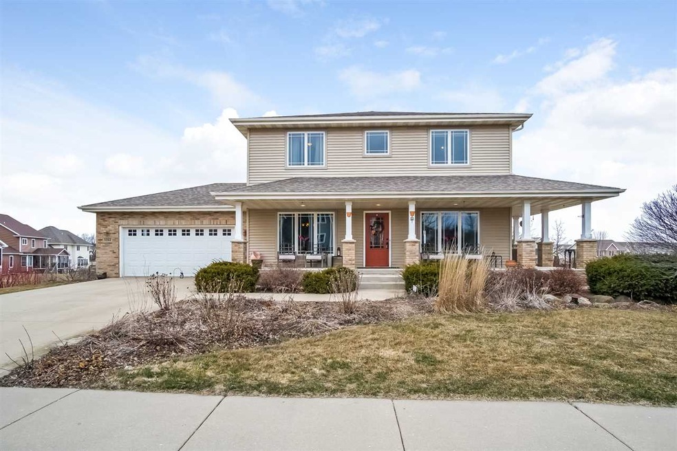 5262 Stoneman Dr, Fitchburg, WI 53711 - photo 1