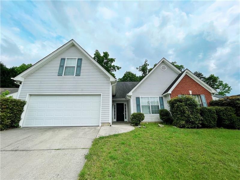 1460 Wilkes Crest Dr, Dacula, GA 30019 - photo 1