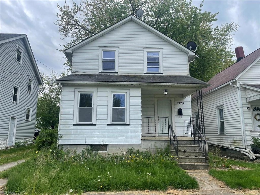 Welcome to 1325 W 6th St!