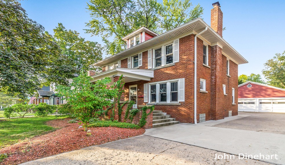 412 E Jefferson St, Grand Ledge, MI 48837 - photo 1