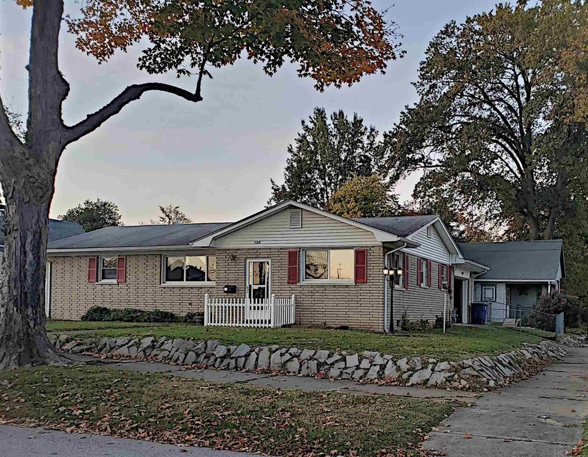 128 E Monroe St, Princeton, IN 47670 - photo 1
