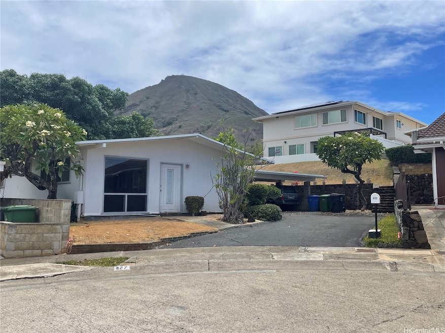 Sold $1,045,000 • Co-Listing Agent