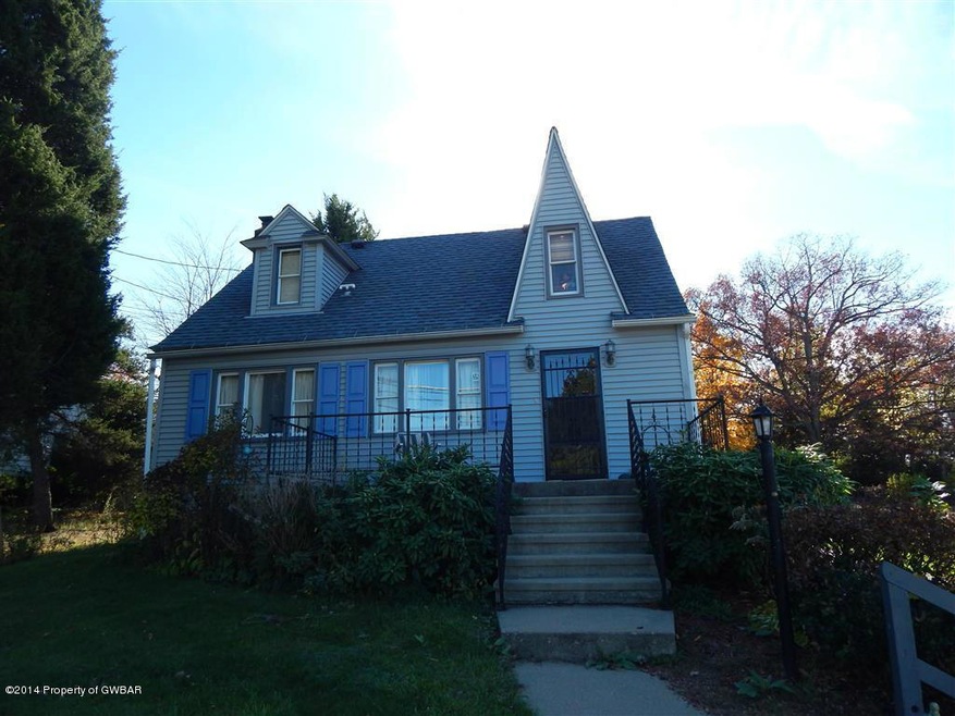 564 Suscon Rd, Pittston, PA 18640 - photo 1