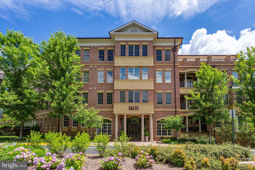 1781 Chain Bridge Rd unit 108, McLean, VA 22102 - photo 1