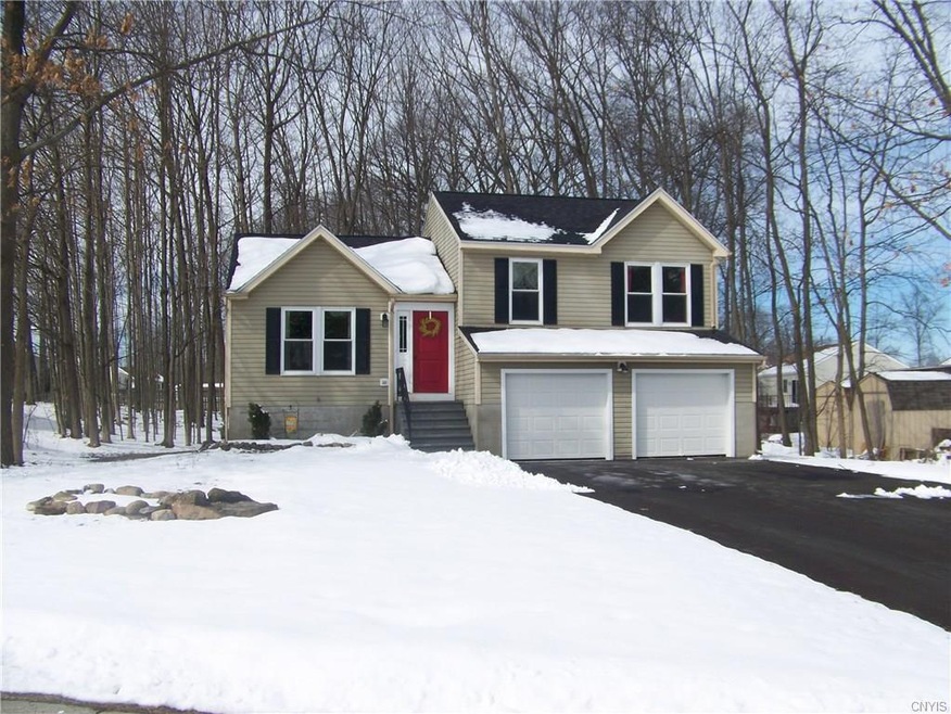 Welcome to 9531 Glengarriff Drive!  Tastefully & c