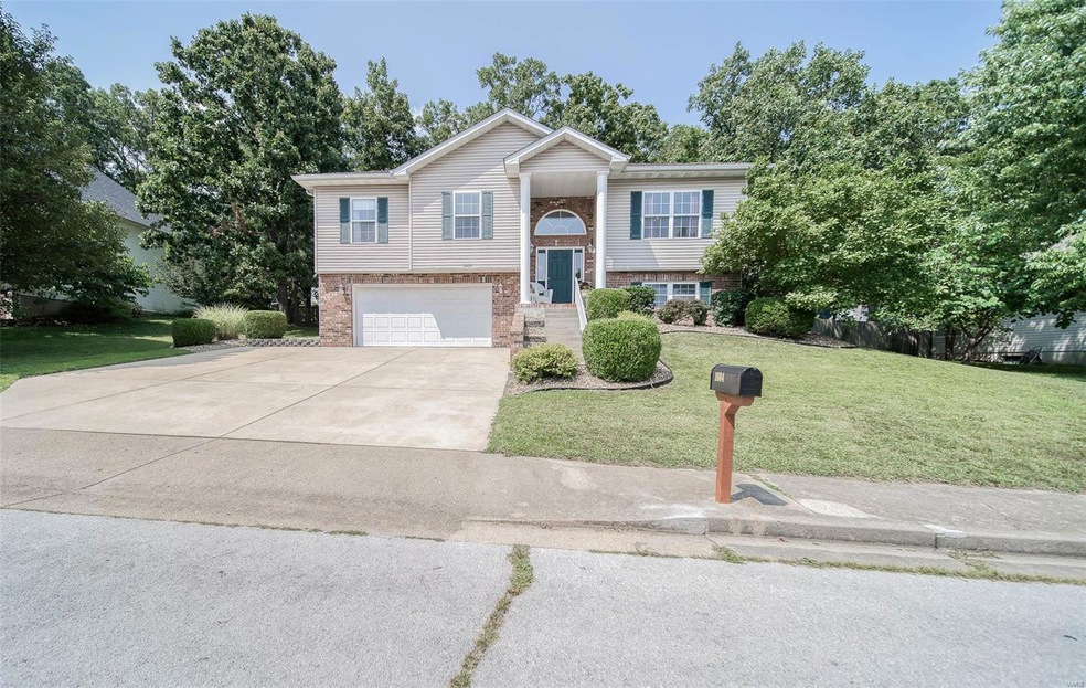 1004 Cypress Dr, Rolla, MO 65401 - photo 1