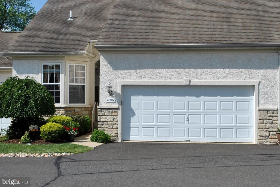 1706 Nottingham Ct unit 136, Warrington, PA 18976 - photo 1