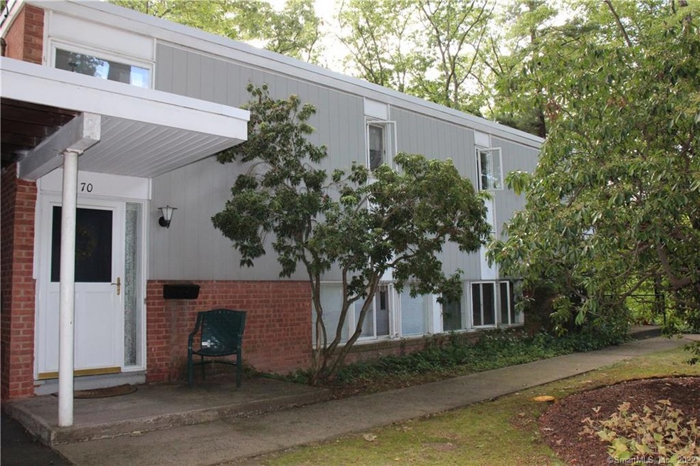 70 N Lake Dr, Hamden, CT 06517 - photo 1