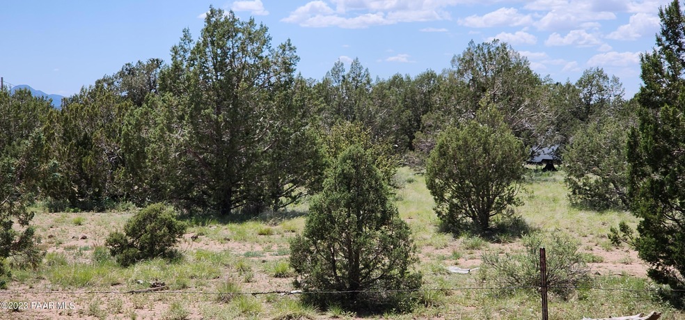 530 W Highland St, Ash Fork, AZ 86320 - photo 1