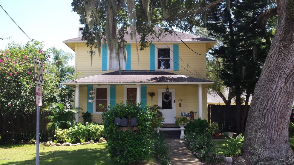 209 Oak St, Cocoa, FL 32922 - photo 1