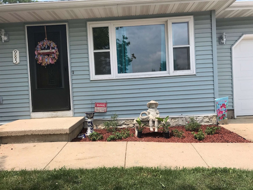 985 Lum Ave, Waterloo, WI 53594 - photo 1
