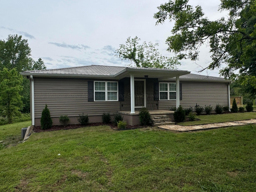 233 Dempsey Rd, Jasper, AL 35503 - photo 1