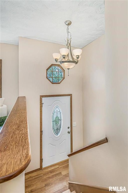 4905 N Sturdevant St, Davenport, IA 52806 - photo 1