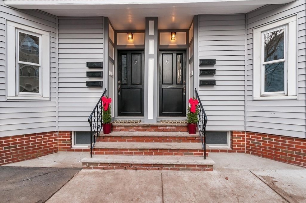 7 Marcella St unit 2, Cambridge, MA 02141 - photo 1