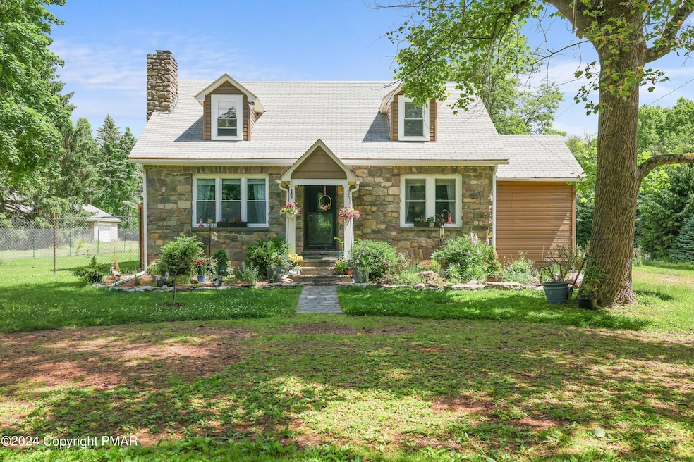 469 Lower Swiftwater Rd, Cresco, PA 18326 - photo 1