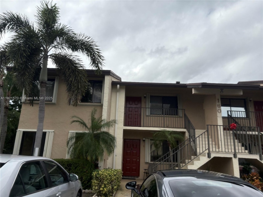 160 SE 7th St unit 405, Deerfield Beach, FL 33441 - photo 1
