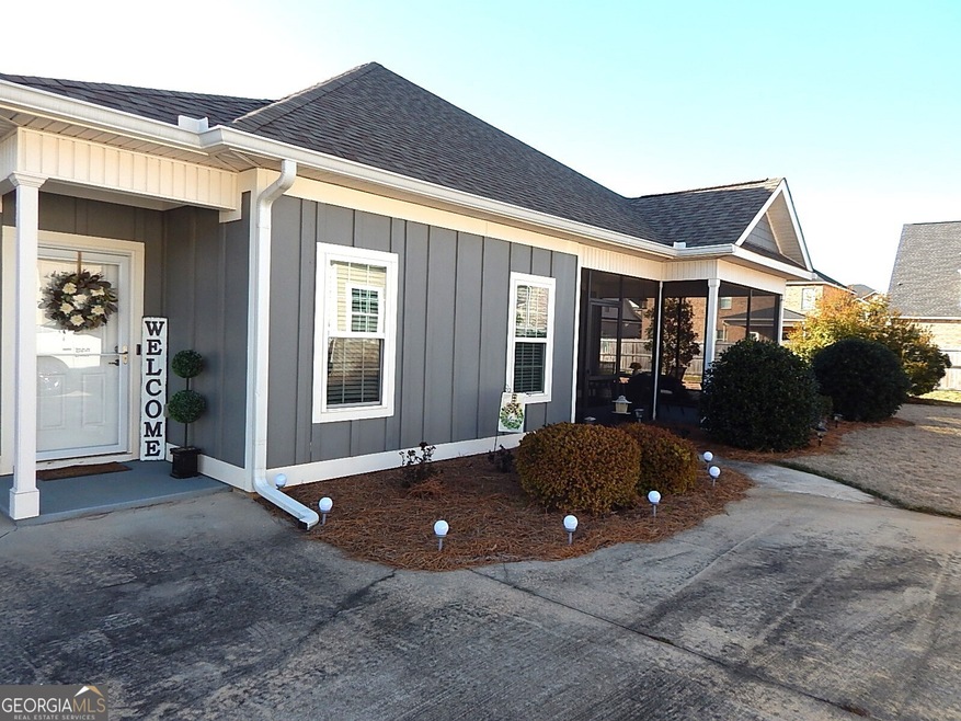 119 Sasanqua Dr, Warner Robins, GA 31088 - photo 1