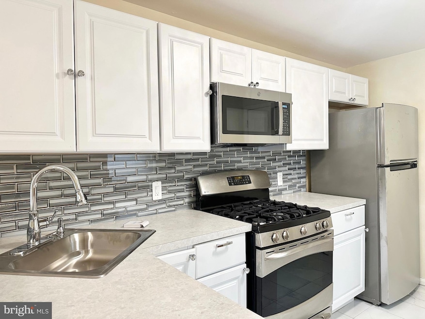 1536 N Stricker St, Baltimore, MD 21217 - photo 1