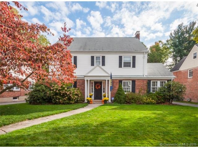 94 Garfield Rd, West Hartford, CT 06107 - photo 1