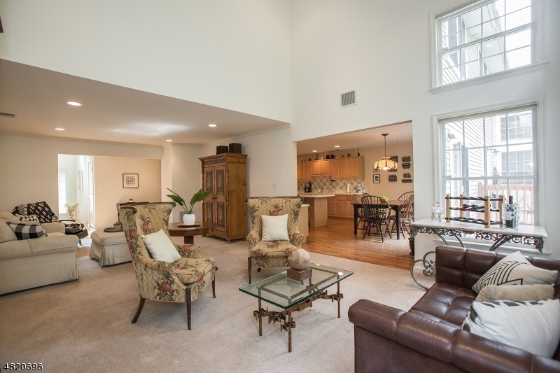 33 Waldeck Ct, West Orange, NJ 07052 - photo 1