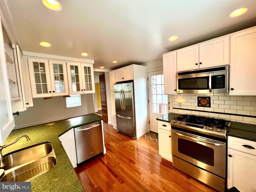 19 N Centre St unit REAR, Merchantville, NJ 08109 - photo 1