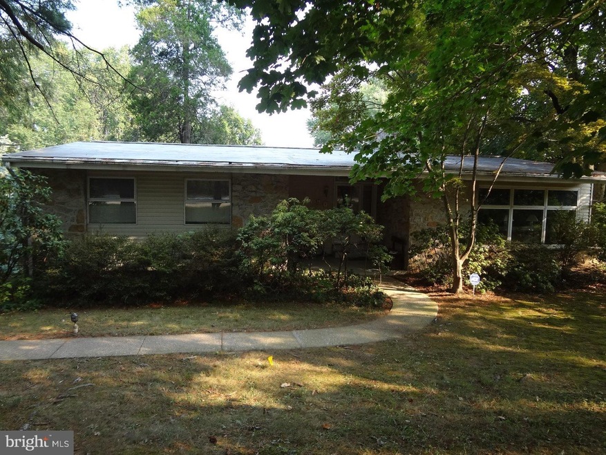 2317 Barren Hill Rd, Lafayette Hill, PA 19444 - photo 1