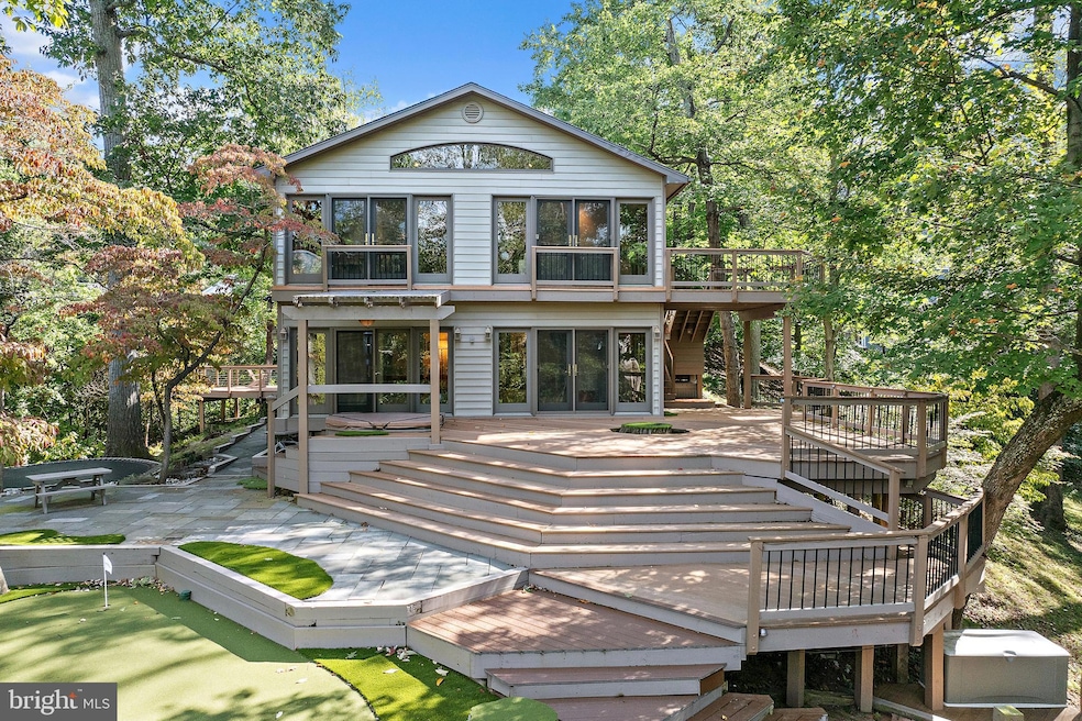 Under Contract $899,000