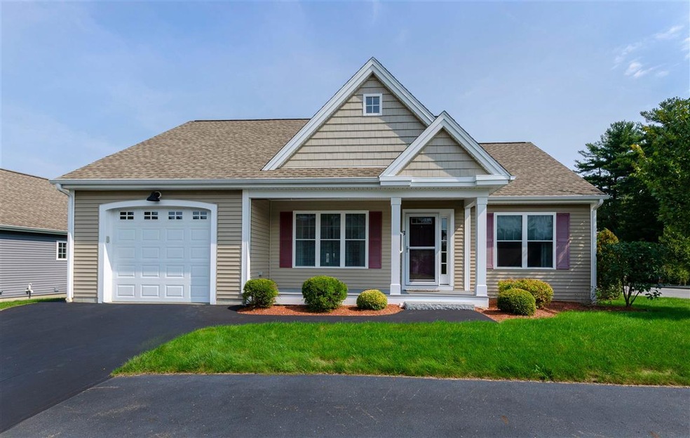 3 Elystan Cir unit 33, Nashua, NH 03064 - photo 1