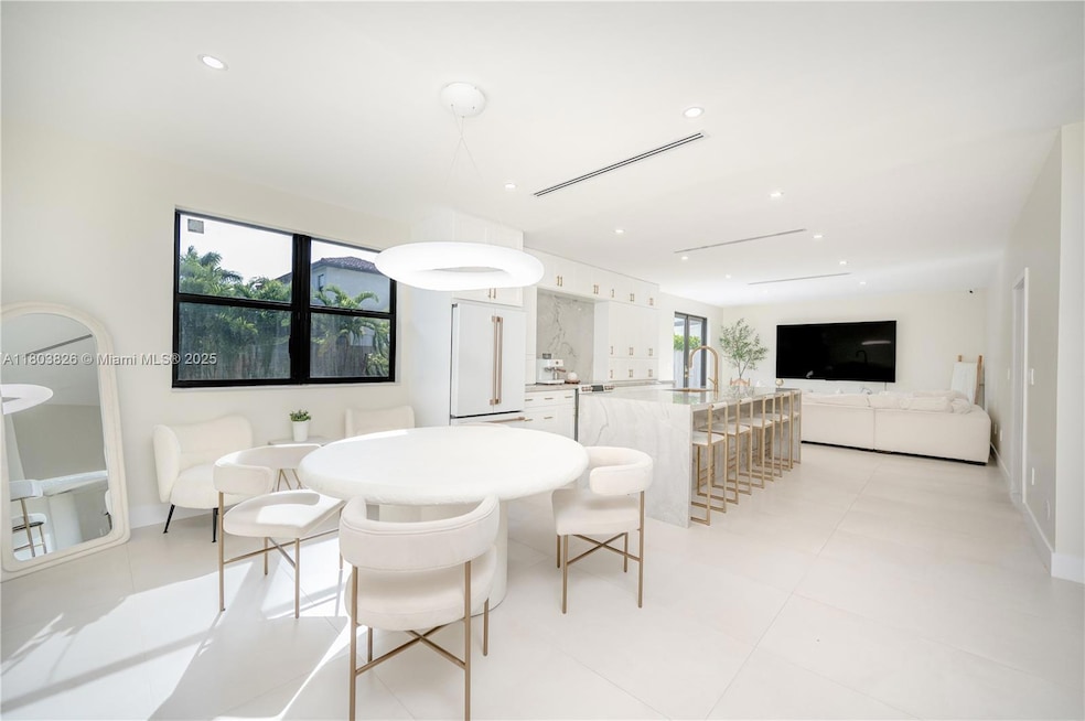 15282 SW 173rd Ln, Miami, FL 33187 - photo 1