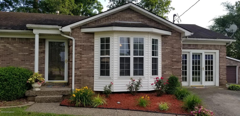 292 Emma Ct, Mount Washington, KY 40047 - photo 1