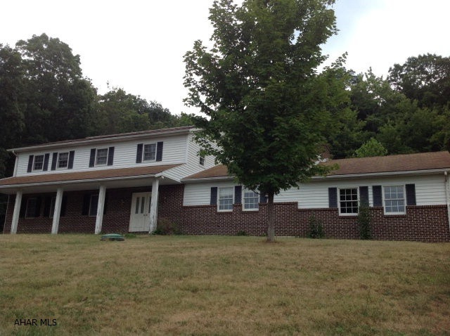 136 Roxbury Rd, Bedford, PA 15522 - photo 1