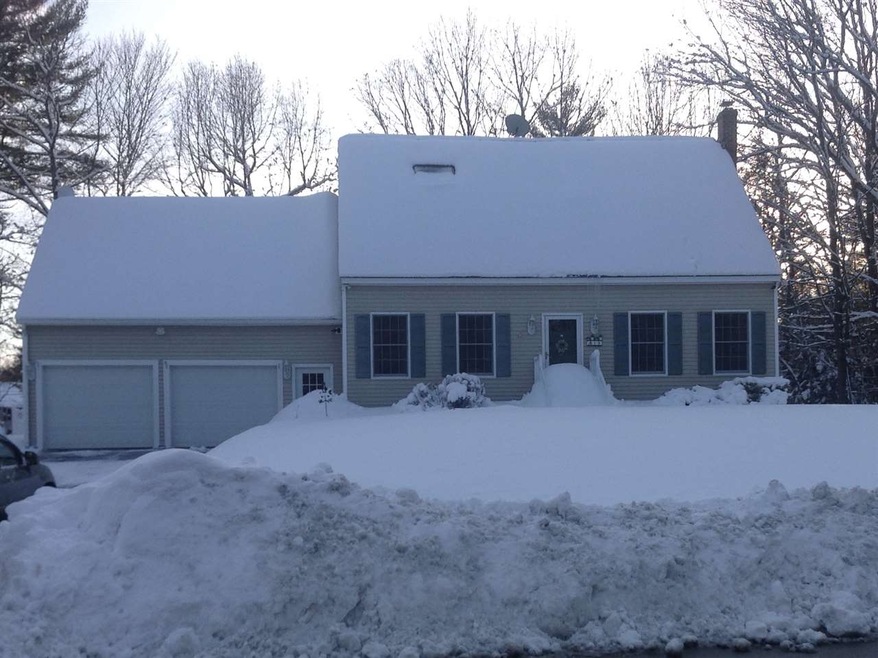 18 Durell Dr, Newmarket, NH 03857 - photo 1