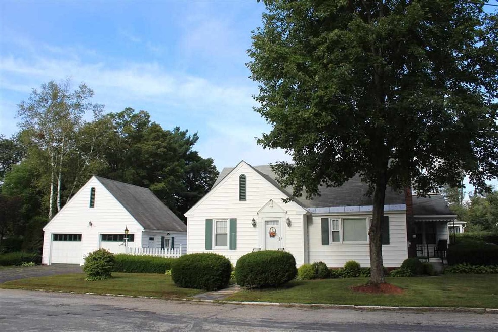 30 Park Ave, Claremont, NH 03743 - photo 1