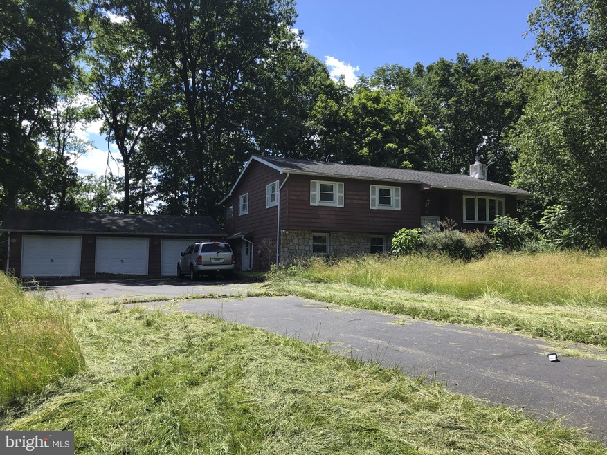 88 Mark Dr, Pottstown, PA 19465 - photo 1