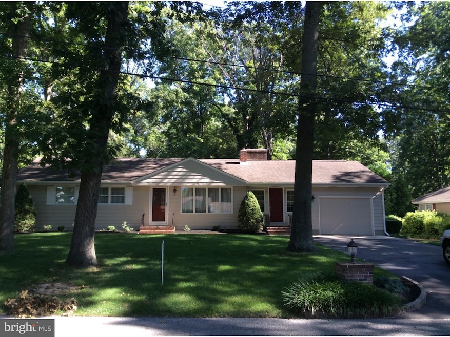 25 Northwest Dr, Bridgeton, NJ 08302 - photo 1