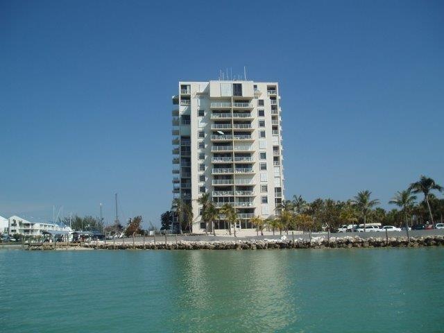 2000 Coco Plum Dr 405