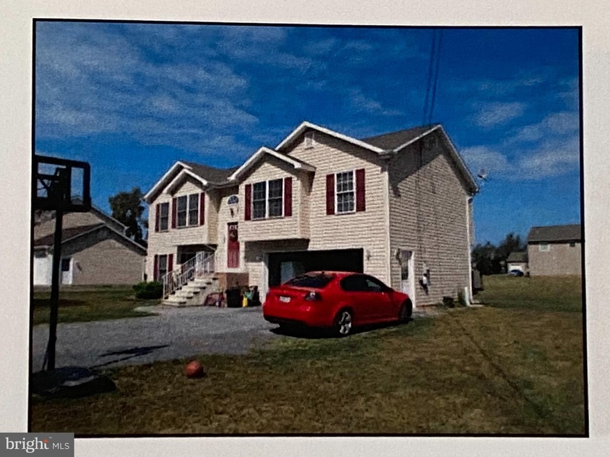 58 Sonya Ln, Bunker Hill, WV 25413 - photo 1