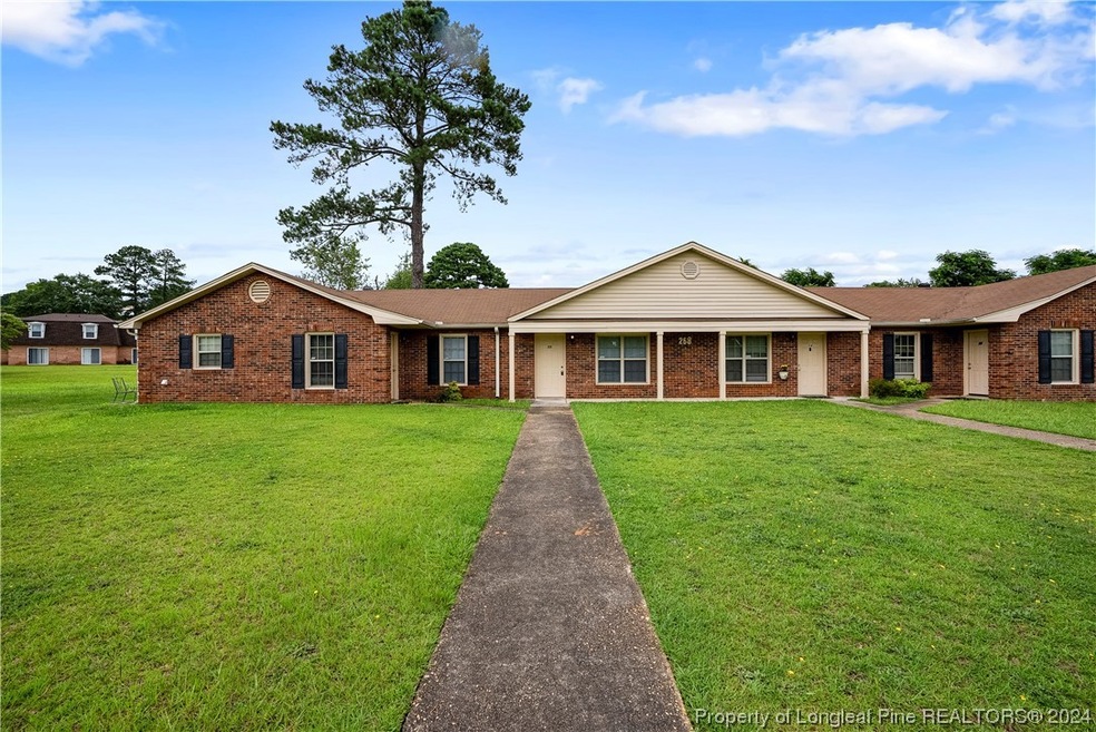 214 Crabapple Cir unit 33, Fayetteville, NC 28303 - photo 1