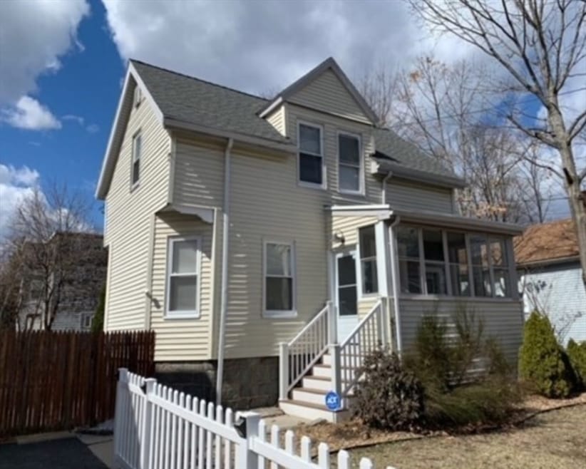 81 Clare Ave, Roslindale, MA 02131 - photo 1