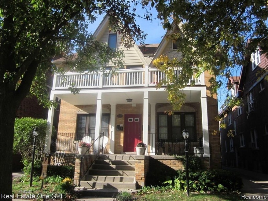 1005 Beaconsfield Ave, Grosse Pointe Park, MI 48230 - photo 1