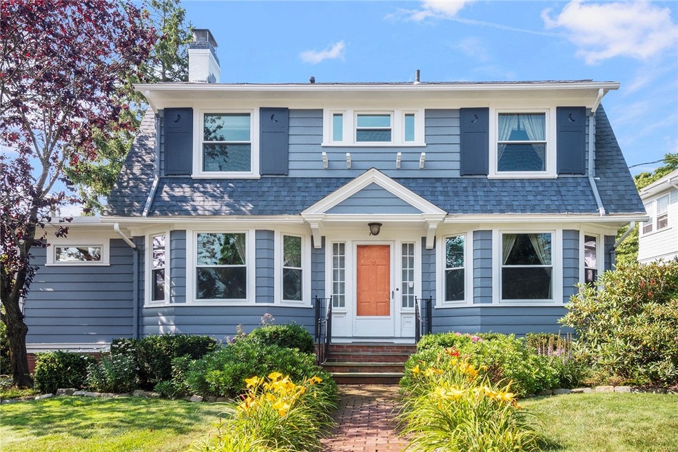 357 Rochambeau Ave, Providence, RI 02906 - photo 1