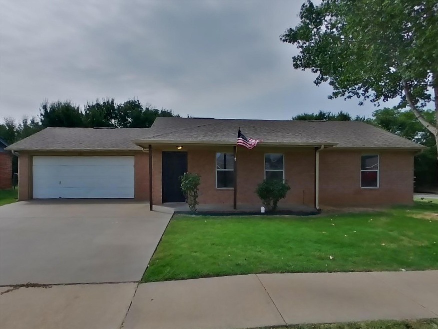 4301 Sheldon Dr, Granbury, TX 76049 - photo 1