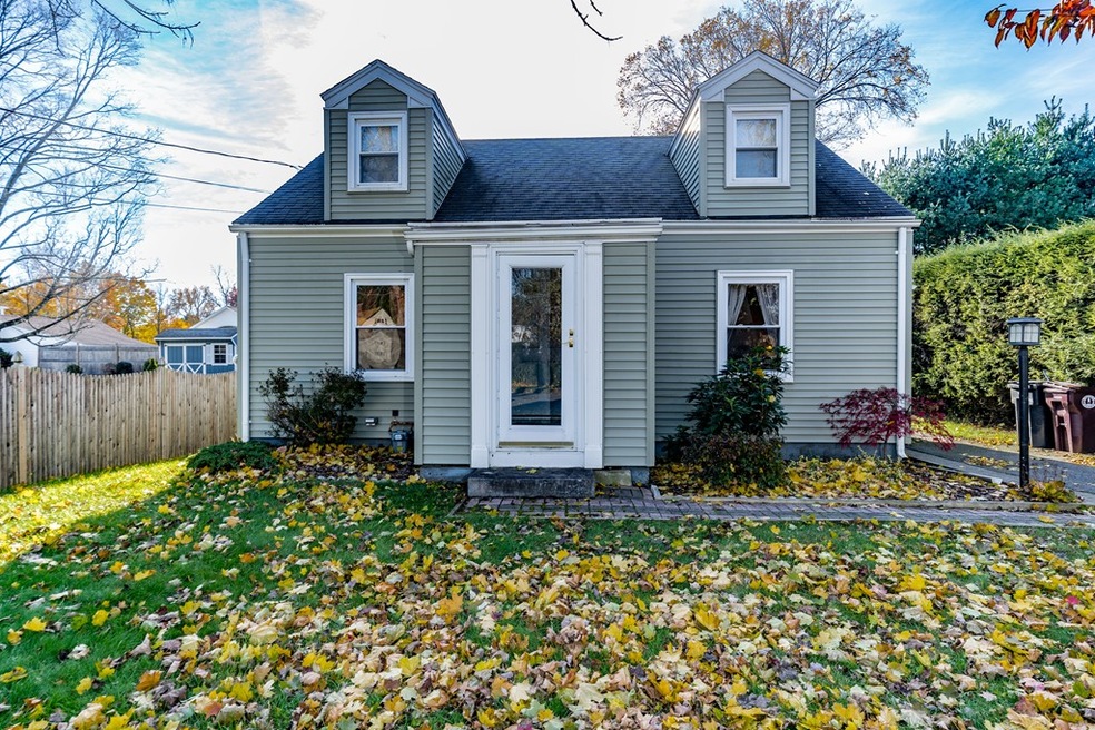 20 Queen St, Westfield, MA 01085 - photo 1