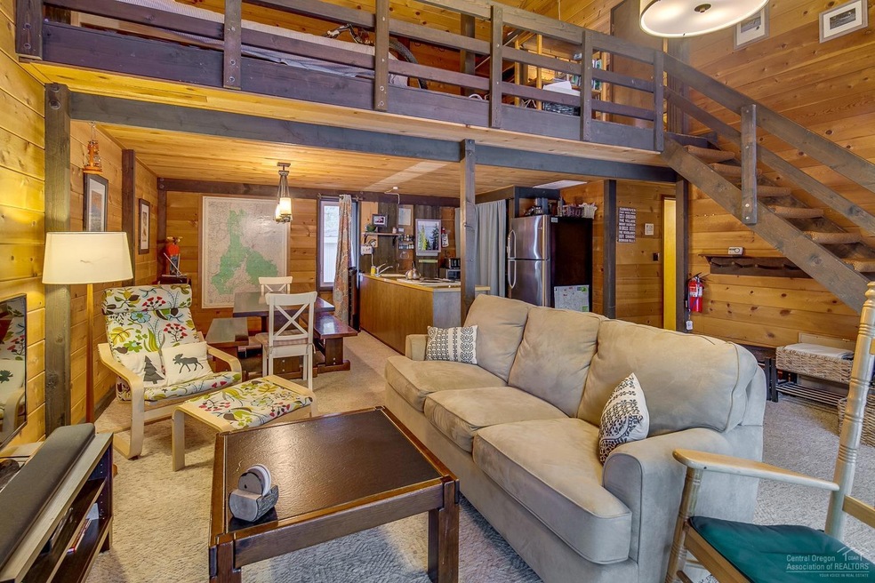 17631 Cluster Cabin Ln unit 30, Sunriver, OR 97707 - photo 1